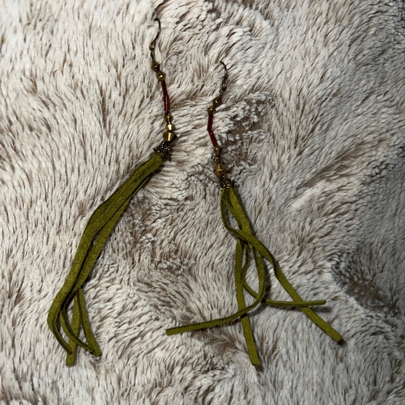 Earring bundle - Picture 4 of 4